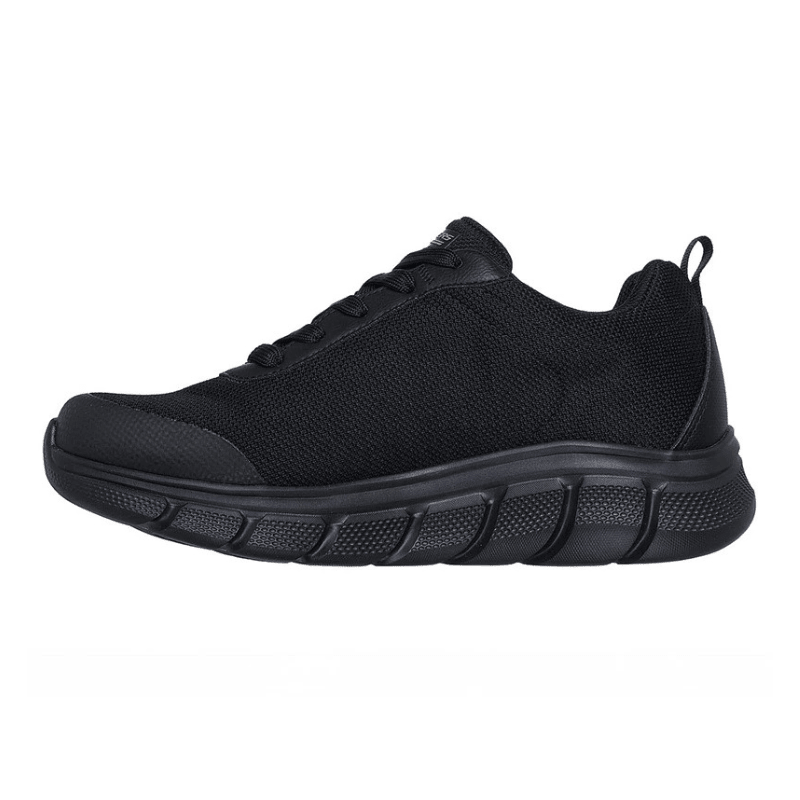 Sapatilha Skechers preta clássica para homem com atacadores e sola robusta, vista de lado