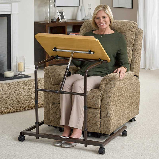 Stolebord / sengebord med hjul og bredt stel - Seniorshop