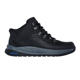 Bota impermeável preta Skechers para homem, vista lateral, com sola cinzenta e atacadores