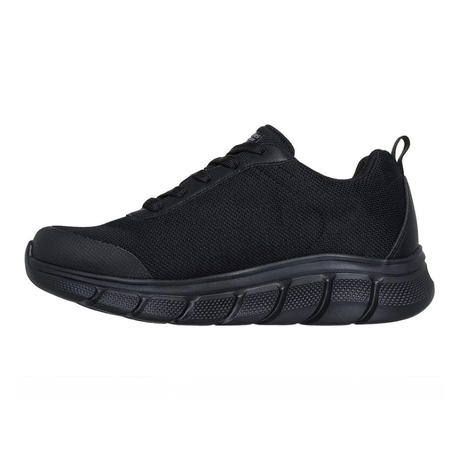 Sapatilha Skechers preta clássica para homem com atacadores e sola robusta, vista de lado